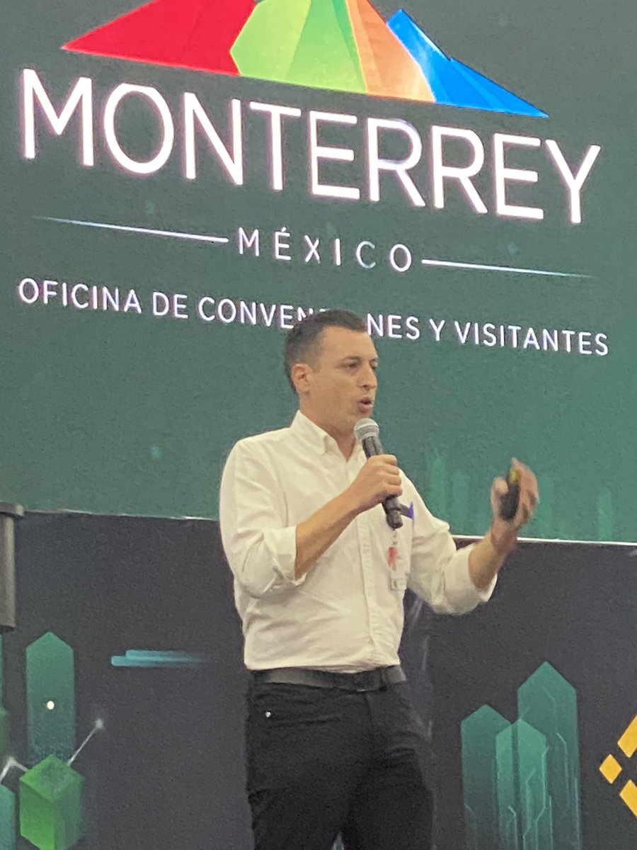 alexmenatv's tweet photo. La disciplina debe ser una actividad de tiempo completo, la constancia no puede ser inconstante… #AlexMena @nuevoleon @mtygob @alexmenatv @gobiernosantiago https://t.co/HBhAMiedZv