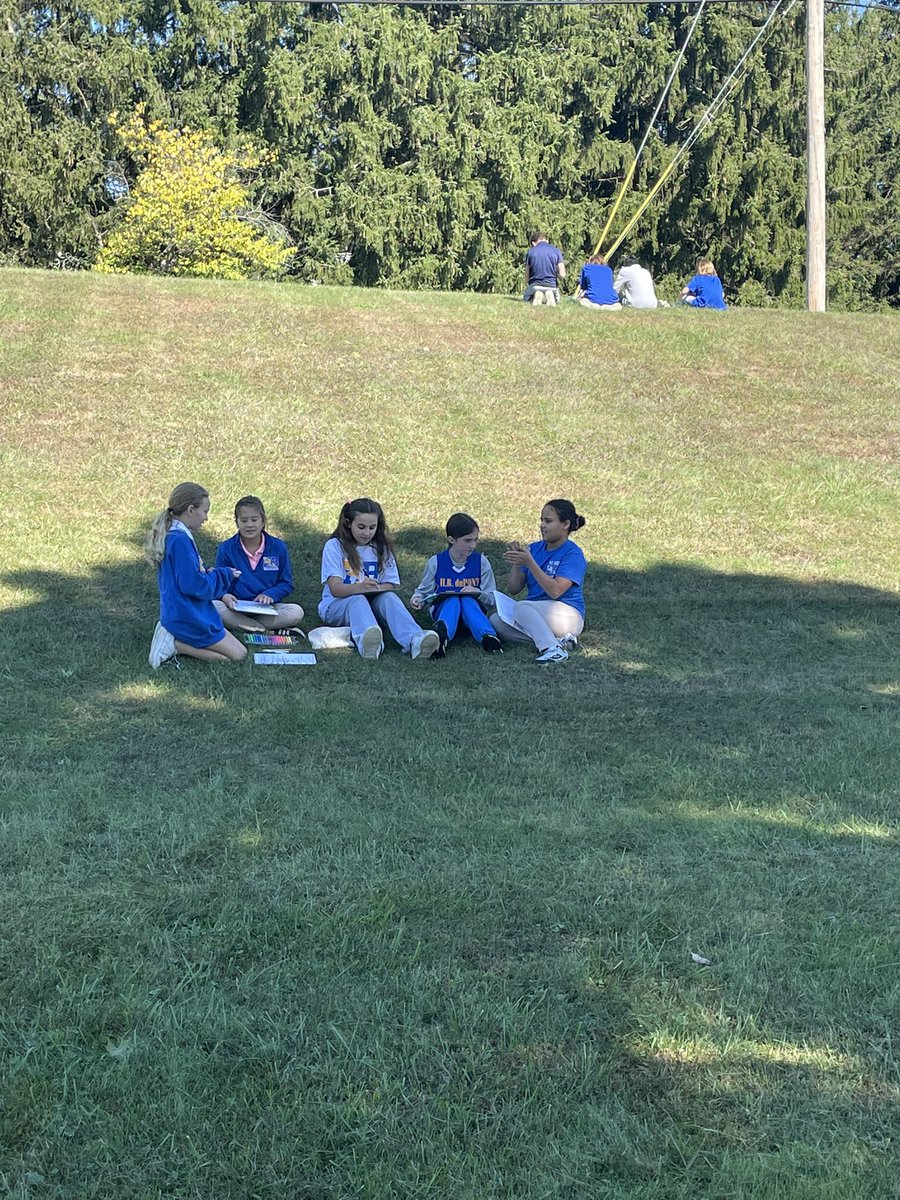 Mrs. Medina tweet media