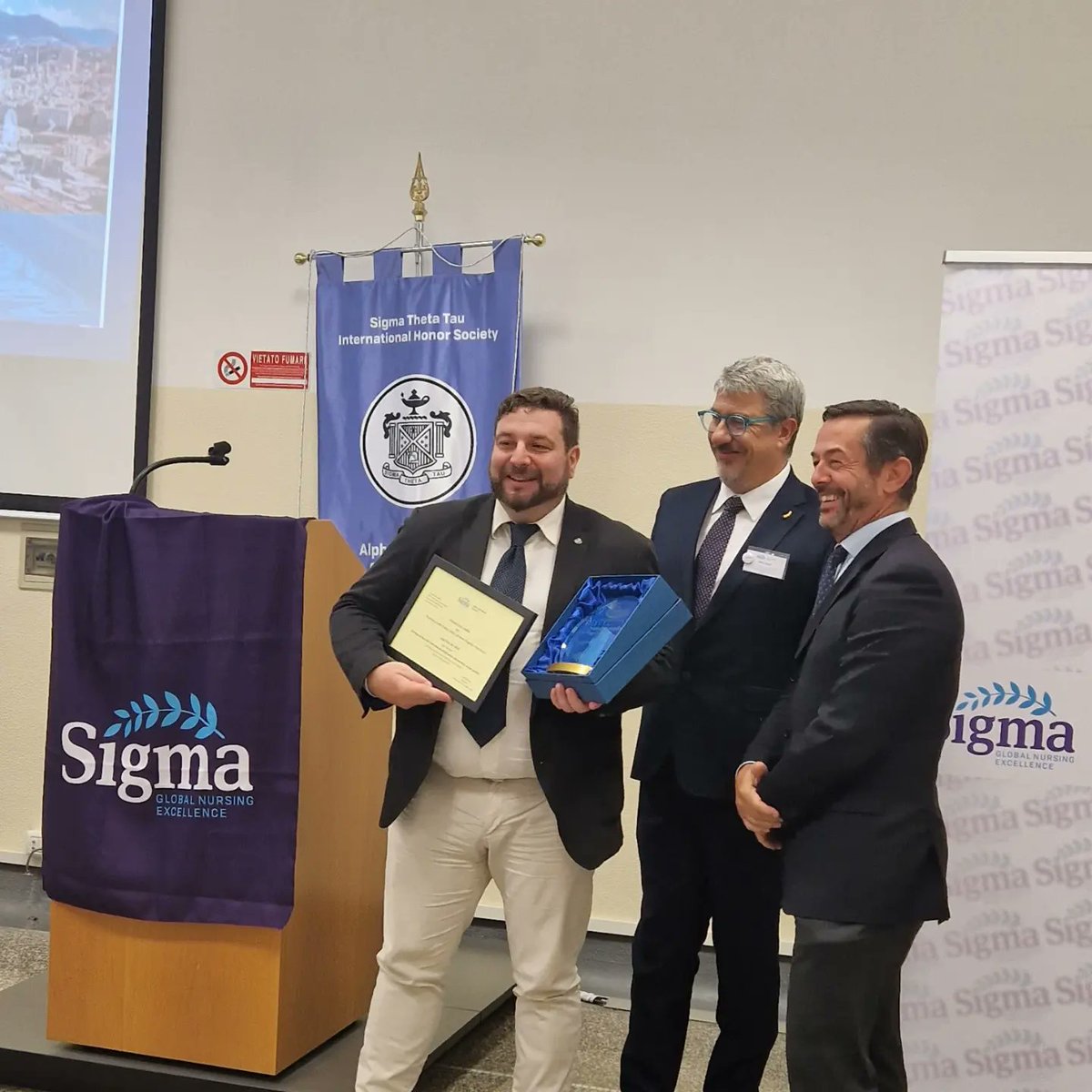 AlphaItalia's tweet photo. Congratulations to the Doc. Luigi Pais De Mori, for the best Abstract in clinical practice on the topic of fragility and nutrition (Enrica Bellini Award)
#sigmanurses #sigmaconference #alphalaphabetaawards #hargnutrition @sigmaeuropeanregion @sigmanursing https://t.co/a1ngwV1aVw