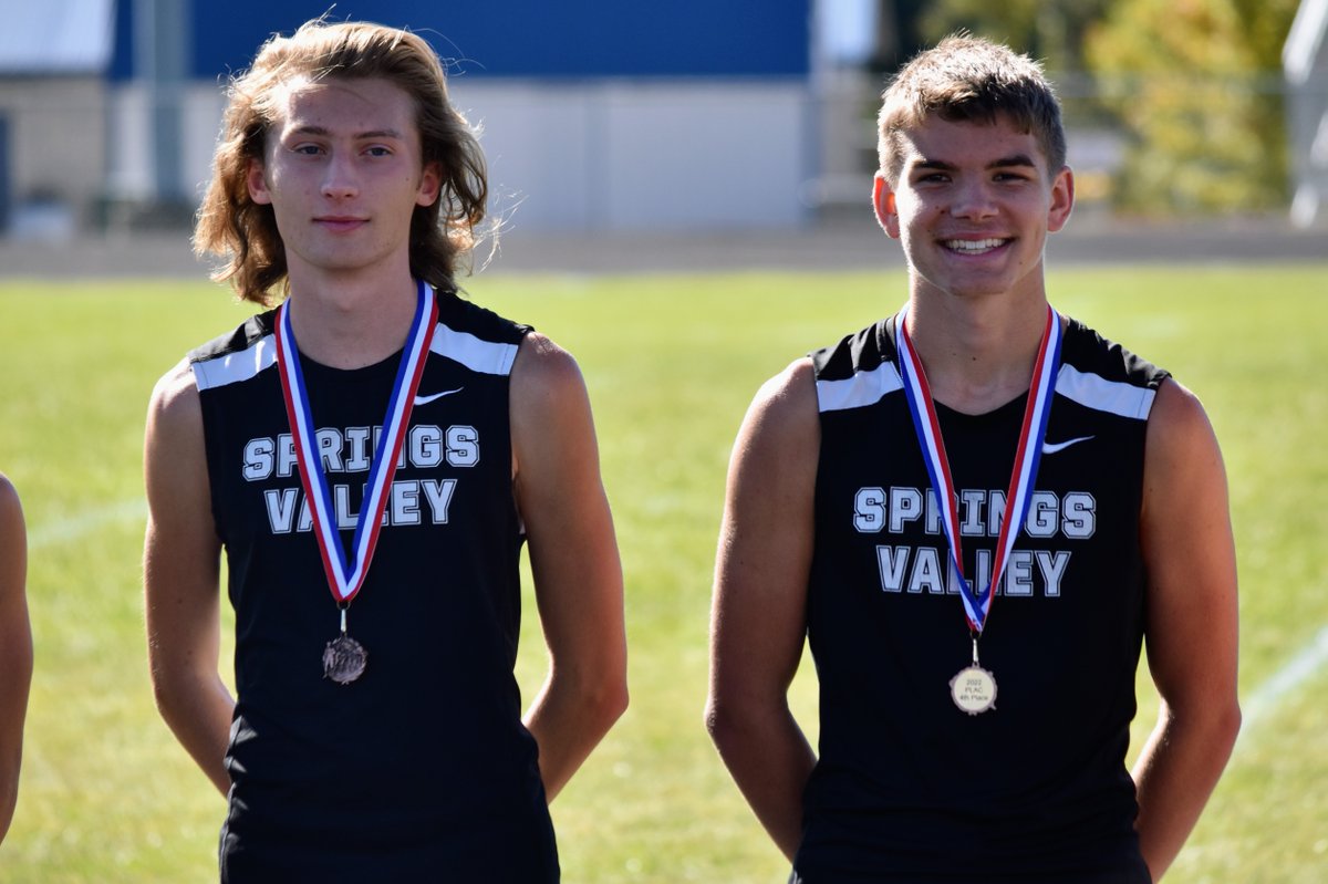 “It really helps me strive to be better, to continue to work on my form and everything just so I can be better than Grant, but it also really gives you a sense of friendship on those long runs that someone training by themselves won’t really have.”
📝: athletics.svalley.k12.in.us/Article/3388
