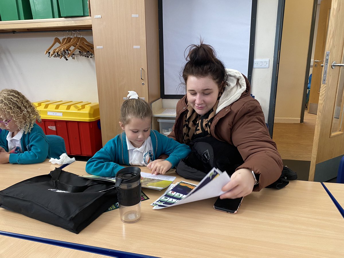 amy parsons (@amyparsons123) on Twitter photo Our parents stayed after the #phonics workshop to read alongside us: “We loved watching a Phonics session.” “It was so useful to go through the sounds they know and the words our children are taught, like blending.” <a href="/siobhanbradsMCA/">Siobhan Bradshaw</a> @EllieHernMCA <a href="/Mayflower_MCA/">Mayflower Academy</a> <a href="/DavidSammels/">David Sammels</a> Our parents stayed after the #phonics workshop to read alongside us: “We loved watching a Phonics session.” “It was so useful to go through the sounds they know and the words our children are taught, like blending.” <a href="/siobhanbradsMCA/">Siobhan Bradshaw</a> @EllieHernMCA <a href="/Mayflower_MCA/">Mayflower Academy</a> <a href="/DavidSammels/">David Sammels</a>