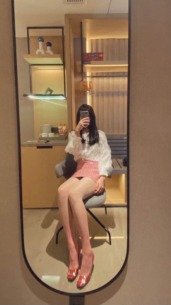 失败的搭配。。

#女装子 #女裝子 #男の娘 #crossdress #Sissy #伪娘 #偽娘 https://t.co/BTQpFF5eQx