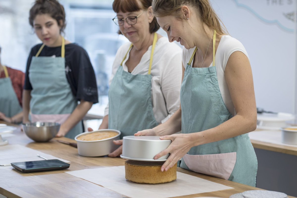 coffeencake33's tweet photo. Do you think you can do better? Come to our baking classes! Photos taken mid-class 😊 
#bakingclasses #tryitout #comealong https://t.co/AbAwpEu6Sj