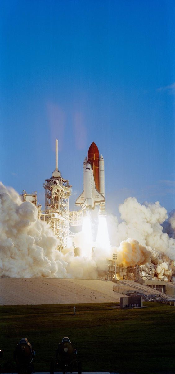 airandspace's tweet photo. #OTD in 1990, Space Shuttle Discovery (STS-41) launched with the Ulysses solar spacecraft as its primary payload, which was designed to explore the heliosphere of the Sun. https://t.co/OEBhShNeg5