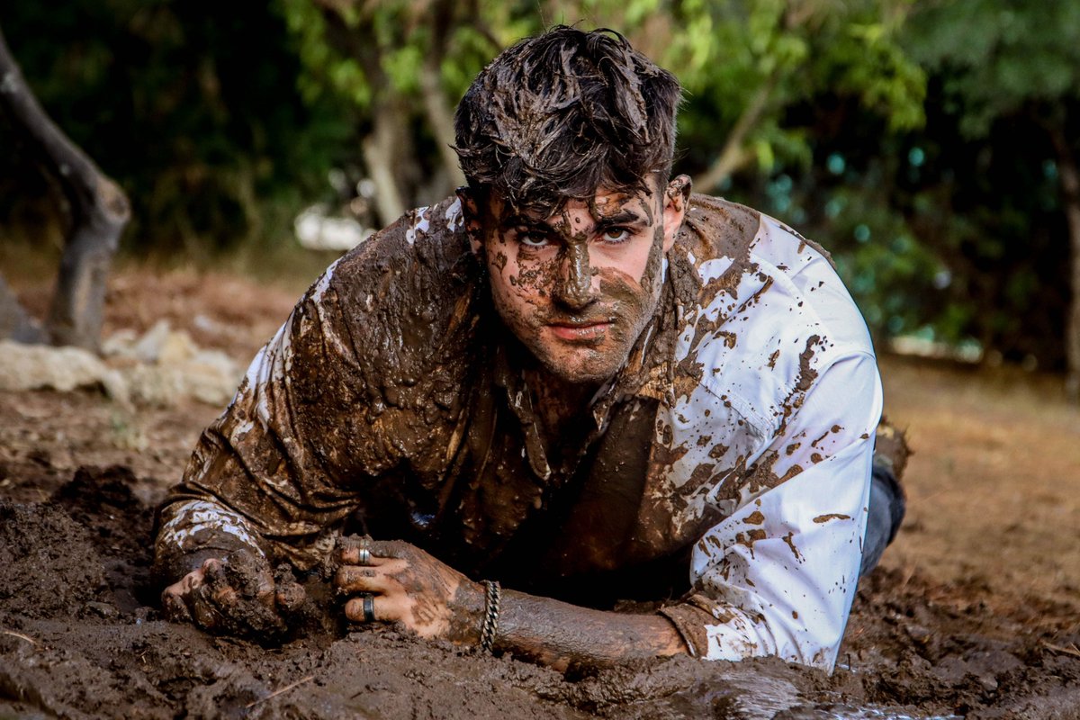 LarwetW's tweet photo. Albert comes back to a muddy session. Want to watch it? 
https://t.co/s17GfIMFmk https://t.co/GPMMEOJaLn