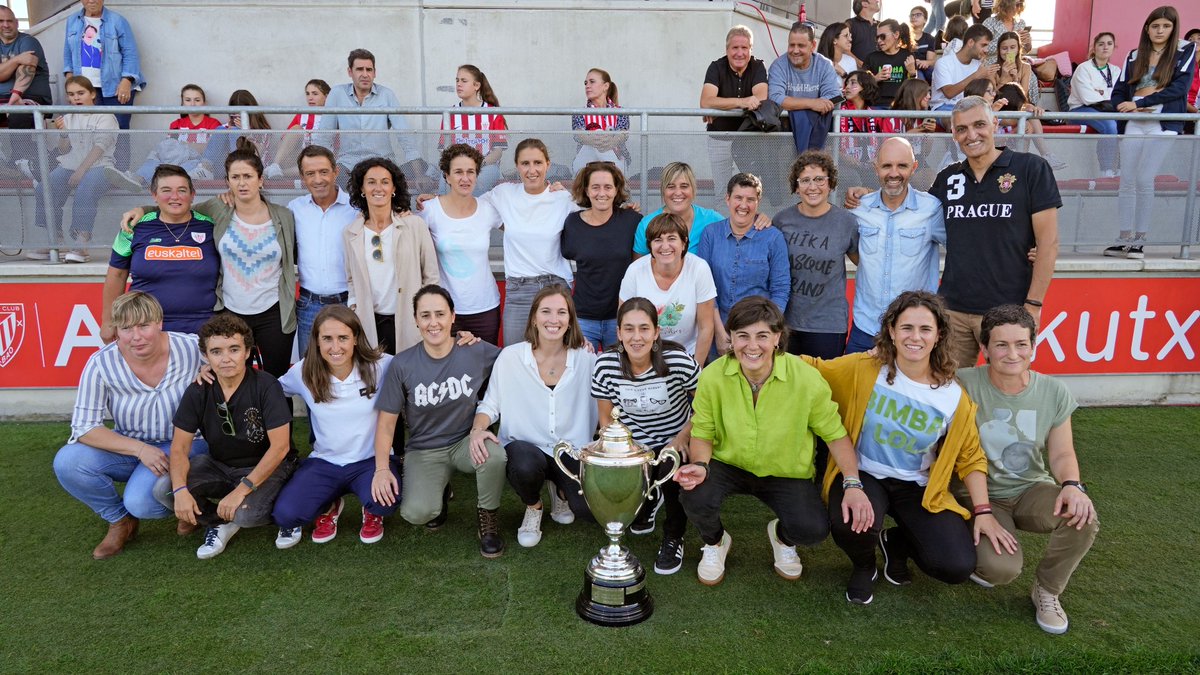 🥳 ¡Cumplimos 2⃣0⃣ años!

Denbora pasa da, baina hasierako aurpegiak ez ditugu ahaztu.

𝗔𝘃𝗮𝗻𝘇𝗮𝗺𝗼𝘀. 𝗔𝘂𝗿𝗿𝗲𝗿𝗮 𝗯𝗲𝗴𝗶𝗿𝗮.

#AthleticClubFem 🦁