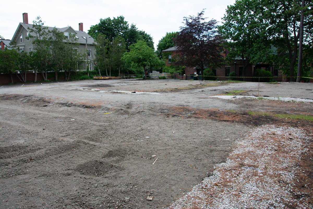 waynflete's tweet photo. It's hard to believe that Waynhenge looked like this a few years ago... When we were building the new Lower School, our students were in portables on Waynhenge. The first photo was taken shortly after they were removed; the second shows its amazing transformation! #Waynflete https://t.co/WXRFB3aAWd
