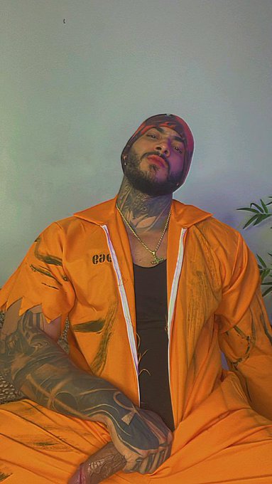 Hey, hey!! Halloween is coming?🎃🔥  https://t.co/Wy9fRe6Ox2 https://t.co/VxNmDWPjCf