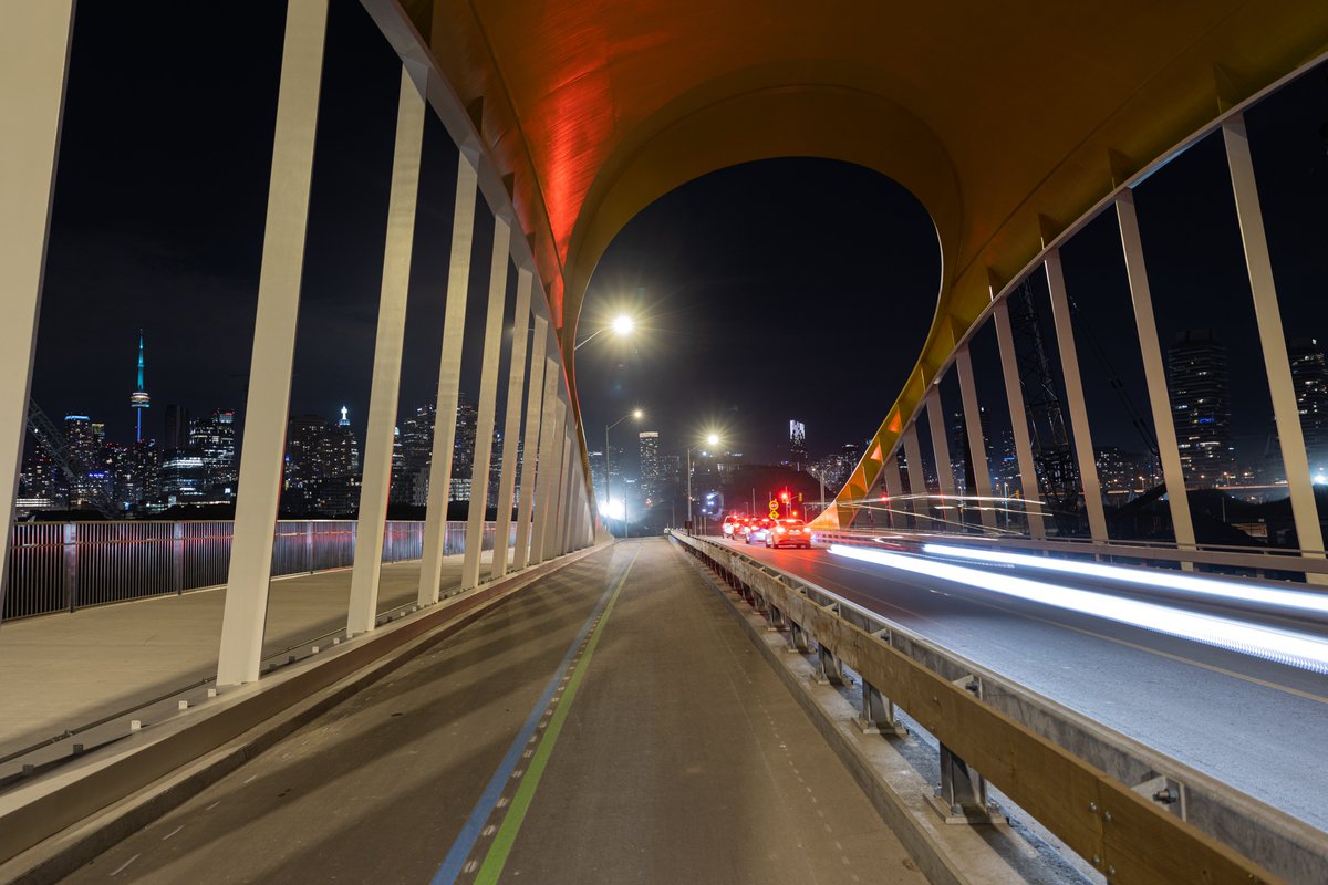 AGreatCapture's tweet photo. A view of the new bridge in the #PortLands from last night. #MartinGoodmanTrail #DonRiver #ExploreTheDon #PolsonStreet #Toronto #TorontoExplore #Photgraphy https://t.co/xswLzWsx1I