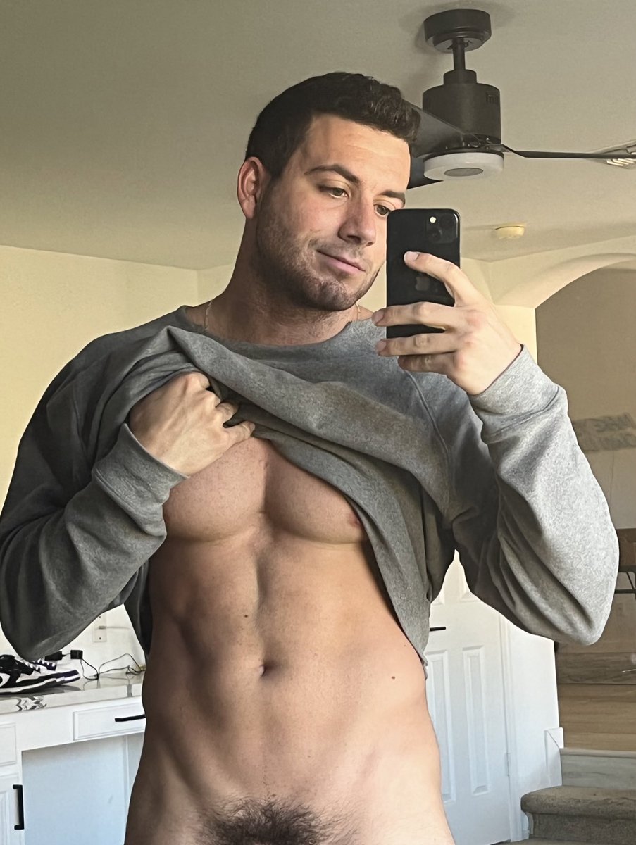 Let’s hit cardio at my place tonight😜