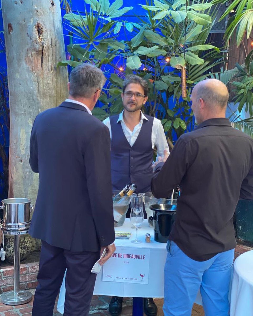 DavidJaegle's tweet photo. Great job Planet Wine, nice trade show in Los Angeles yesterday, good tastings and of course good business.
Premium wines of Cave de Ribeauvillé are definitely in the trend.
US adventure still growing more and more.
Cheers 🥂 https://t.co/ge7hFCjOkv