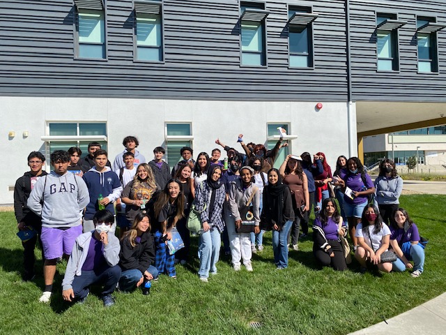 IndependenceHS's tweet photo. @AvidIhs got to check out the gorgeous campuses of both @ucmerced and @CSUFresno yesterday!

#collegeready

#sixerpride

❤️🤍💙 https://t.co/X1upov0M5J