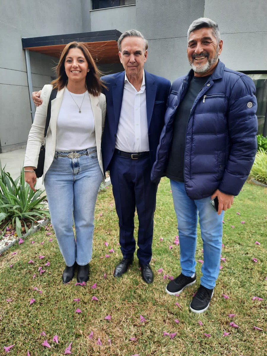 3raPeronista's tweet photo. #PichettoPRESIDENTE #SantaFe https://t.co/G5Laliau3r