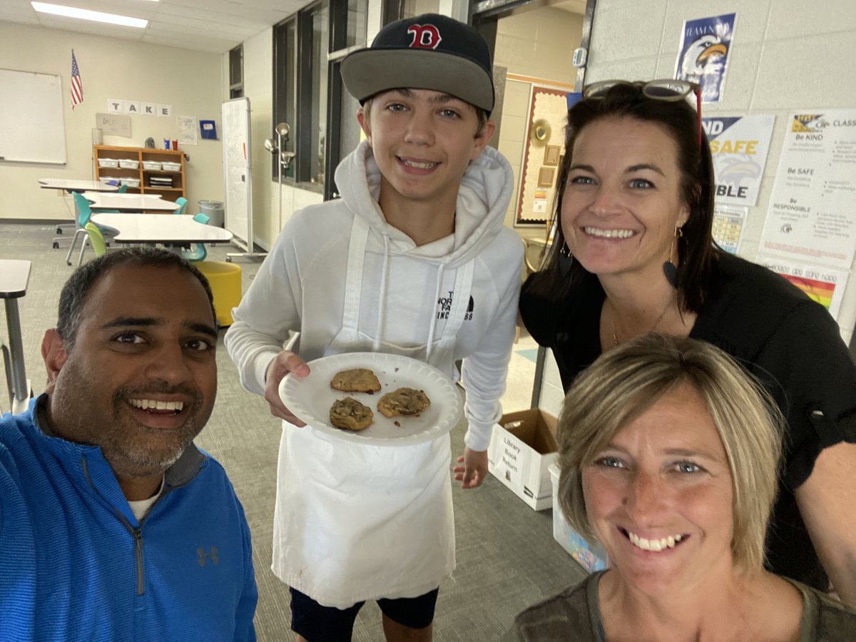 sorensclass's tweet photo. Got our first FACS cookie delivery!! https://t.co/HXU9fhQnfU