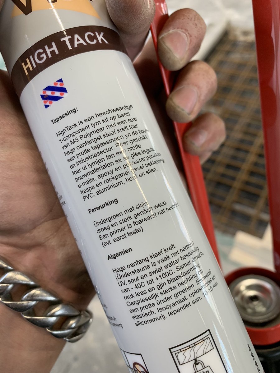 Dit blieuwt dochs machtich! In sterke kit dy’t eltse Frys goed brûke kin om’t de brûkers oanwyzing yn ús memmetaal skreaun is! Fan ús fêste kit leveransier V-tek Dokkum 💪🏻 @PraatmarFrysk #frysk <a href="/FryskeTaal/">Frysk</a>