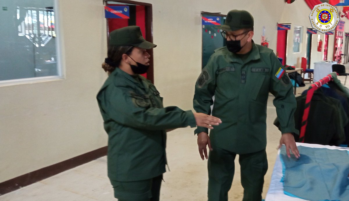 Sintejb2022's tweet photo. 🗓️ #06Oct2022 || El G/D. Rafael A. Rodríguez Sánchez, Dir. de la Oficina de Contratos y Gestión de Proyectos del Viceministerio de Servicios para la Defensa, Visitó el Centro Textil del Ejército Bolivariano, con la finalidad de pasar Revista a la Confección de los Unif. Academil. https://t.co/o6oEd6Njds