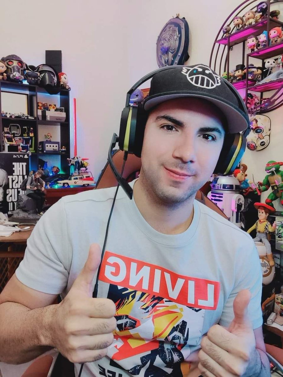 GamerTag_Tv's tweet photo. Muchas felicidades a nuestro querido compañero y amigo @MaikyBorrell por su cumpleaños (ayer 😅) que sean muchos más y si son con #GamerTagTv mejor 🙌🫰🎉🤙 https://t.co/H6NGsU6zPV