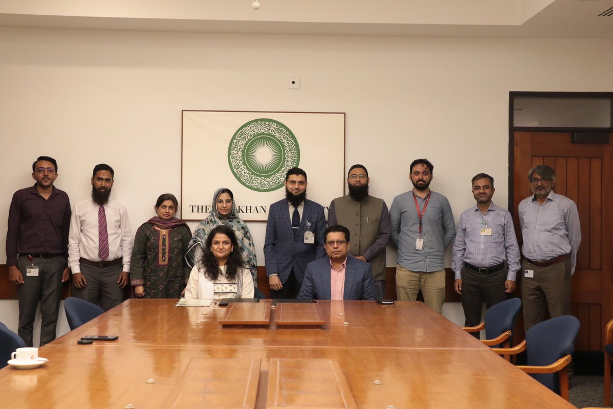 Equally thrilled!MoU with Prof Shakeel Khoja @ibakarachi developing machine algorithm for prediction of mortality &amp; other outcomes in critically ill children <a href="/AKUGlobal/">Aga Khan University</a> <a href="/drnrsvd/">Naveed-ur-Rehman Siddiqui MBBS FCCM</a> is PI, <a href="/Qalb2Abbas/">Qalab Abbas MBBS FCCM</a> CoI. Potential impact: improve clinical decision support in sick 👨‍👩‍👧‍👦 in Lmic