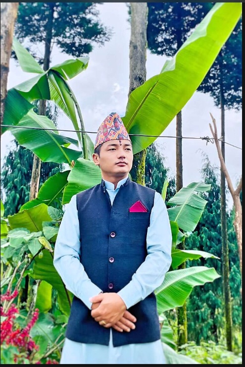 बडा दशैं २०७९को दिन, पापा बाट टिका ग्रहण पछि