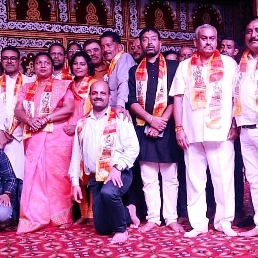 Manish192566's tweet photo. इंद्रप्रस्थ रामलीला कमेटी द्वारा भव्य स्वागत
#MHA #Manish_sinha  #Manish_kumar #Manish_kumar_iitDelhi
#manish_sinha_swadeshi_aatmnirbhar_bharat
#manish_kumar_swadeshi_jagran_manch
#manish_sinha_rss #manish_sinha_009 #manish_sinha_iete #manish_kumar_iete #manish_sinha_shankarpur https://t.co/77LtzdoSYi