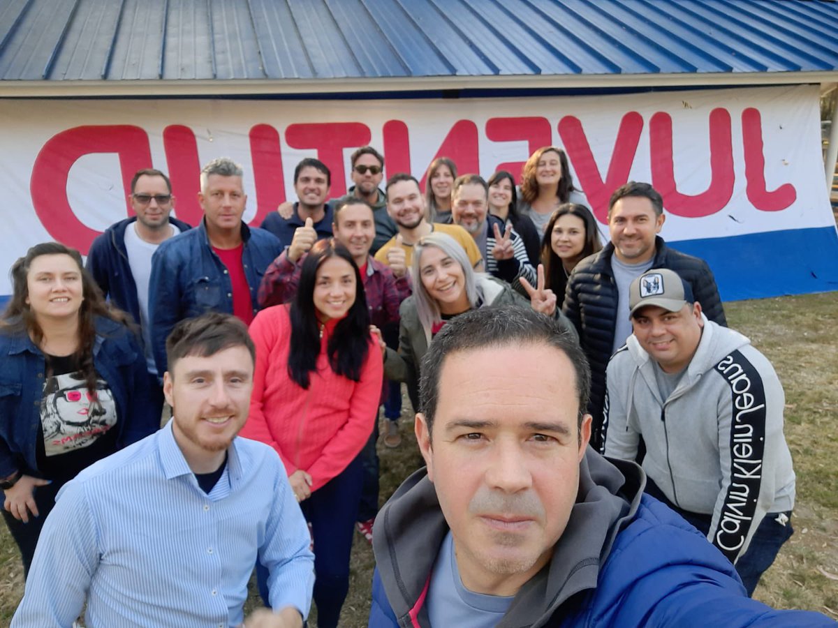 JuventudUPCNSfe's tweet photo. Plenario Nacional de Juventudes 🇦🇷
24 Secc. Presentes 
Cerramos el Encuentro con la presencia del Cro Secretario General Andrés Rodríguez en el Predio de Ezeiza. Entre todos hicimos posible la organización de estas jornadas de debate, reflexión y construcción @upcnstafe @UPCNok https://t.co/cCseZgPUz1