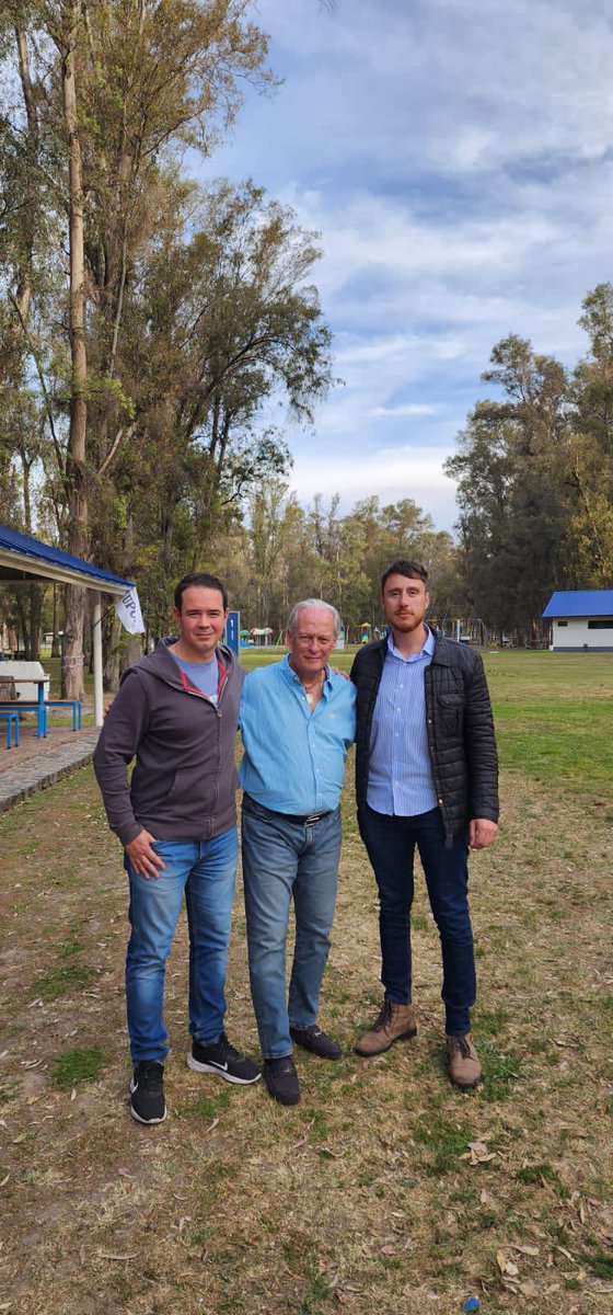 JuventudUPCNSfe's tweet photo. Plenario Nacional de Juventudes 🇦🇷
24 Secc. Presentes 
Cerramos el Encuentro con la presencia del Cro Secretario General Andrés Rodríguez en el Predio de Ezeiza. Entre todos hicimos posible la organización de estas jornadas de debate, reflexión y construcción @upcnstafe @UPCNok https://t.co/cCseZgPUz1
