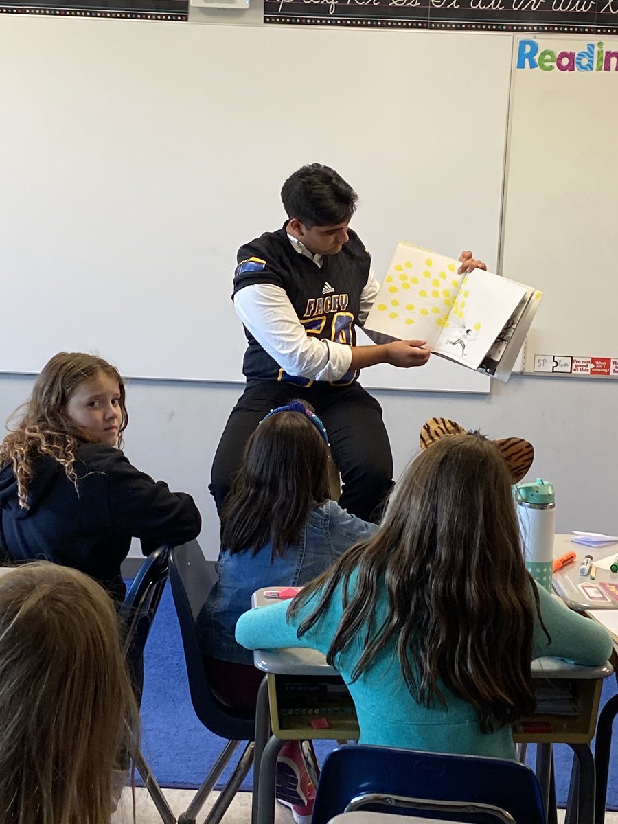 Wes Hosford School tweet media