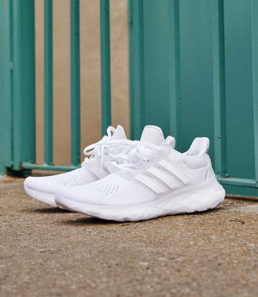 foot-locker-on-twitter-comfy-look-clean-kicks-grab-the-new-adidas