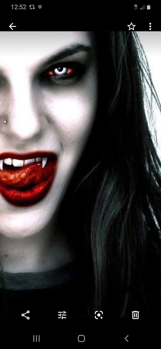 kitawny24's tweet photo. #ImDisguisedAs a mortal 🧛‍♀️ https://t.co/ppaERYmlS3