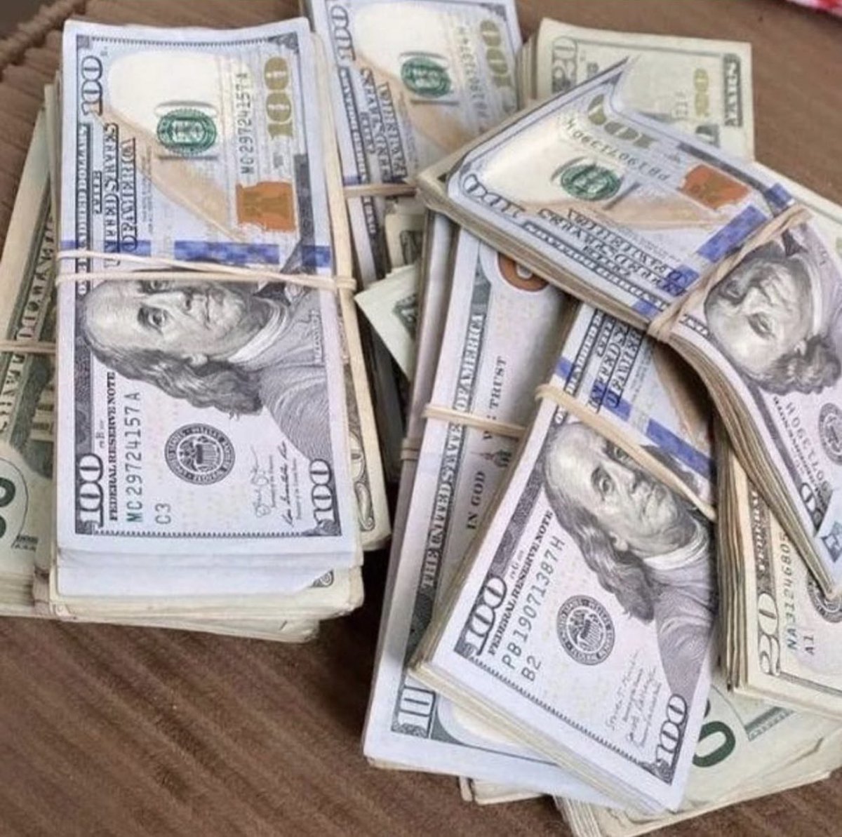 melissa74911233's tweet photo. Paying off loyal sb bills today retweet’s, follow &amp; dm #Sugarmommy #USArmy #sugardaddyneededasap #SugarBabyTwitter https://t.co/IzhdOGTVaf