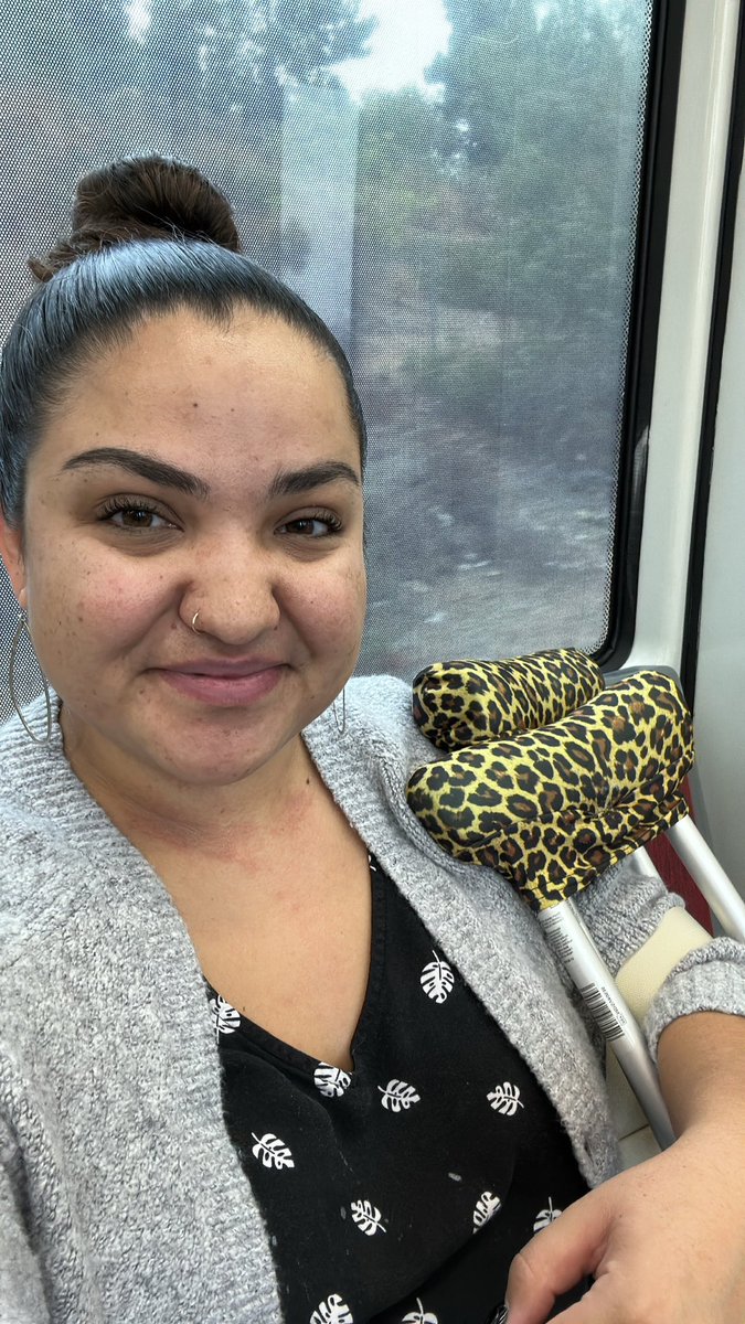 LaurenCazares's tweet photo. Taking the trolley from La Mesa Depot into work this morning! La Mesa has a few easy, accessible stations and the orange line drops me off right in front of @SDChamber office. #RideshareSD #CleanAirWeek Itβs not too late to take the pledge: https://t.co/03i1tzHUr9 @SANDAG https://t.co/KQshaRlZVy