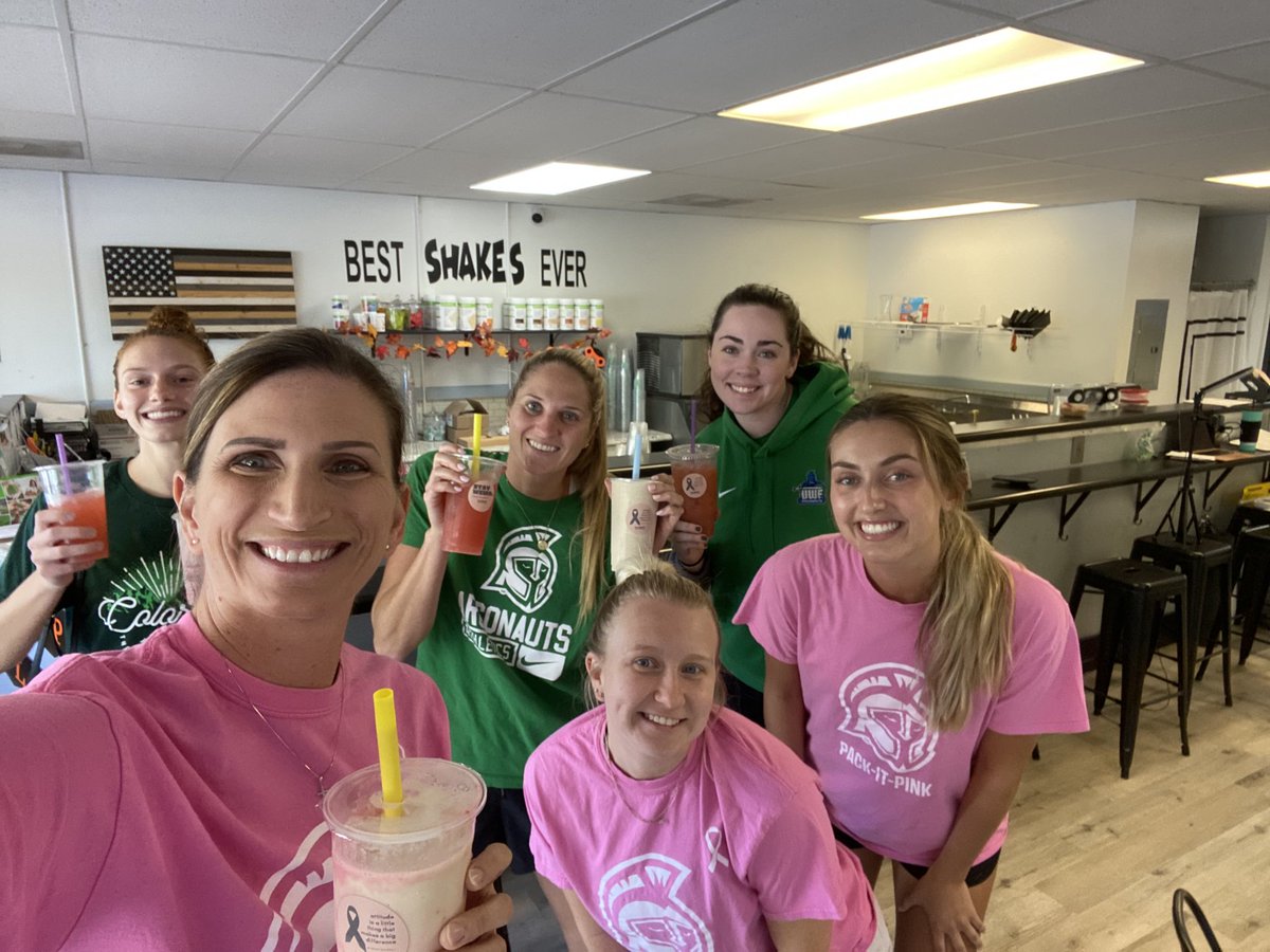 CoachWolterUWF's tweet photo. We got ours. Go get yours!  Highly recommend the Strawberry Cheesecake!  Proceeds will go to Pensacola Breast Cancer Association. Visit Patriot Nutrition 4620 Woodbine Rd Pace, FL before 2 today!  #PatriotNutrition #UWFVB #PackItPink #Delicious https://t.co/3rmXdw4XVQ