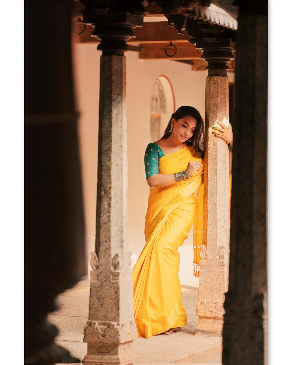 Retha_Fans's tweet photo. Actors @IamRetha_here Traditional Looking saree 💛🌸
#RethaGovindasamy https://t.co/RfeWca9nfe