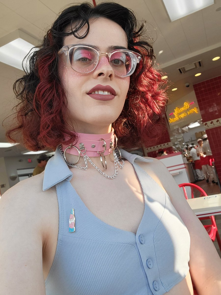 Bright ♡ on Twitter "She's a diner girl 🍨"