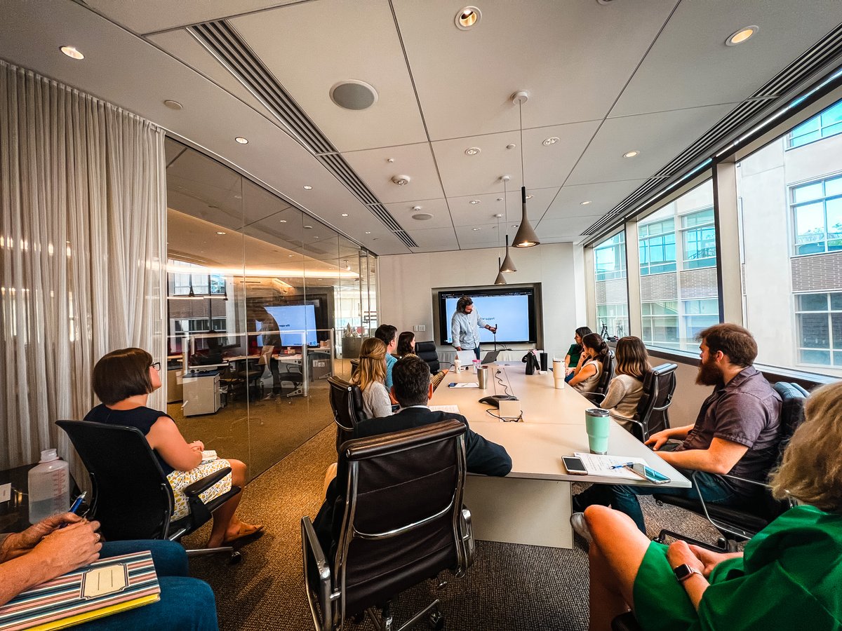 #ThrowbackThursday to our last #GDTB. Thank you <a href="/98c/">9/8 Central</a> for sharing your expertise on how to make video work for you on social media &amp; your social strategy.

Endeavor's "Getting Down to Business" is a members only series offering pro tips &amp; tools to help you grow your business.