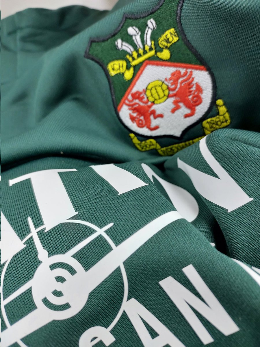 MacronWrexham's tweet photo. Delivery today.... 👀👀 @Wrexham_AFC https://t.co/DiP7ACS76z