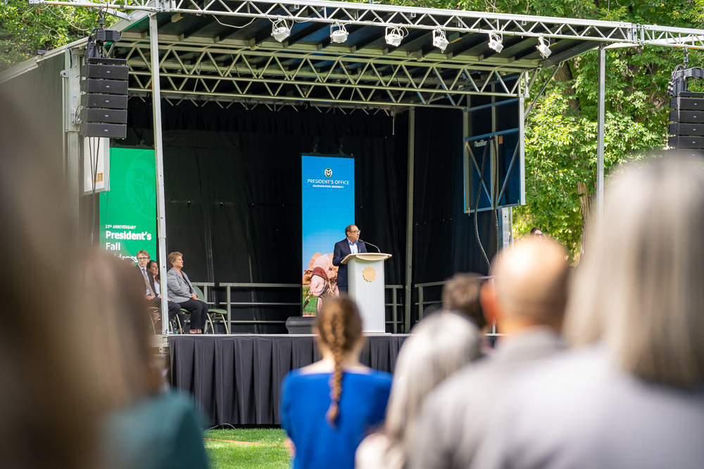 ColoStateNews's tweet image. From the #FallAddress to an unexpected visitor at the Oval, September at #ColoradoState was a month to remember. 

Here&apos;s a look back from the CSU Photography team: col.st/Xoi8f