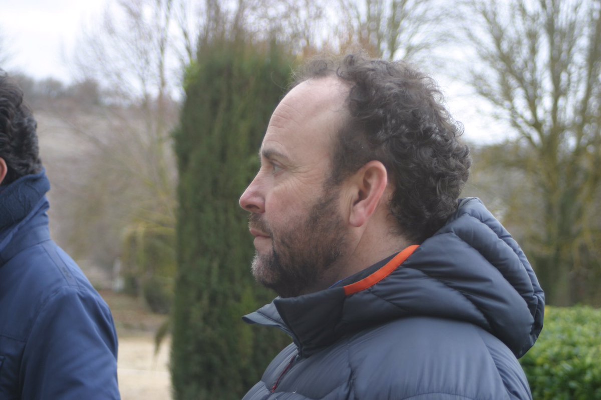 El enólogo César Muñoz ha fallecido hoy a los 54 años en Valladolid, víctima de complicaciones por el Covid 19. Enólogo de Montebaco y Chivite, fue figura destacada de esa generación de enólogos que aportó una nueva visión del vino. 
Nuestro más sentido pésame a familia y amigos.