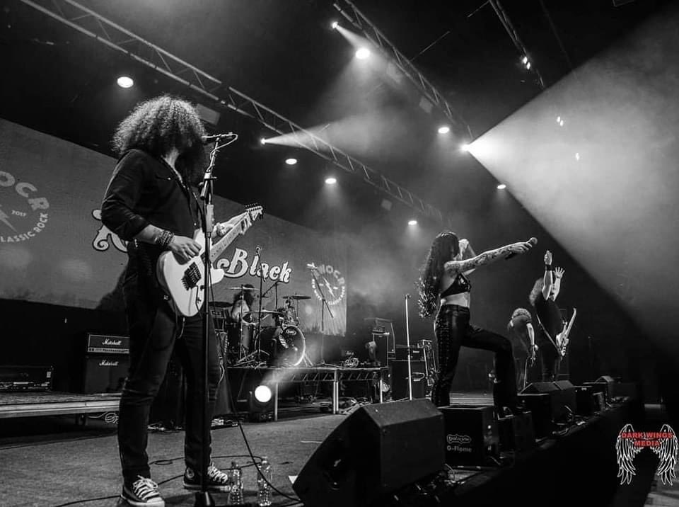 ⚡️SWINDON⚡️

This Saturday we head to LEVEL III in Swindon to play fatfest. 

Make sure to grab a ticket and we'll see you at the bar! 🖤

📸 Dark Wings Media