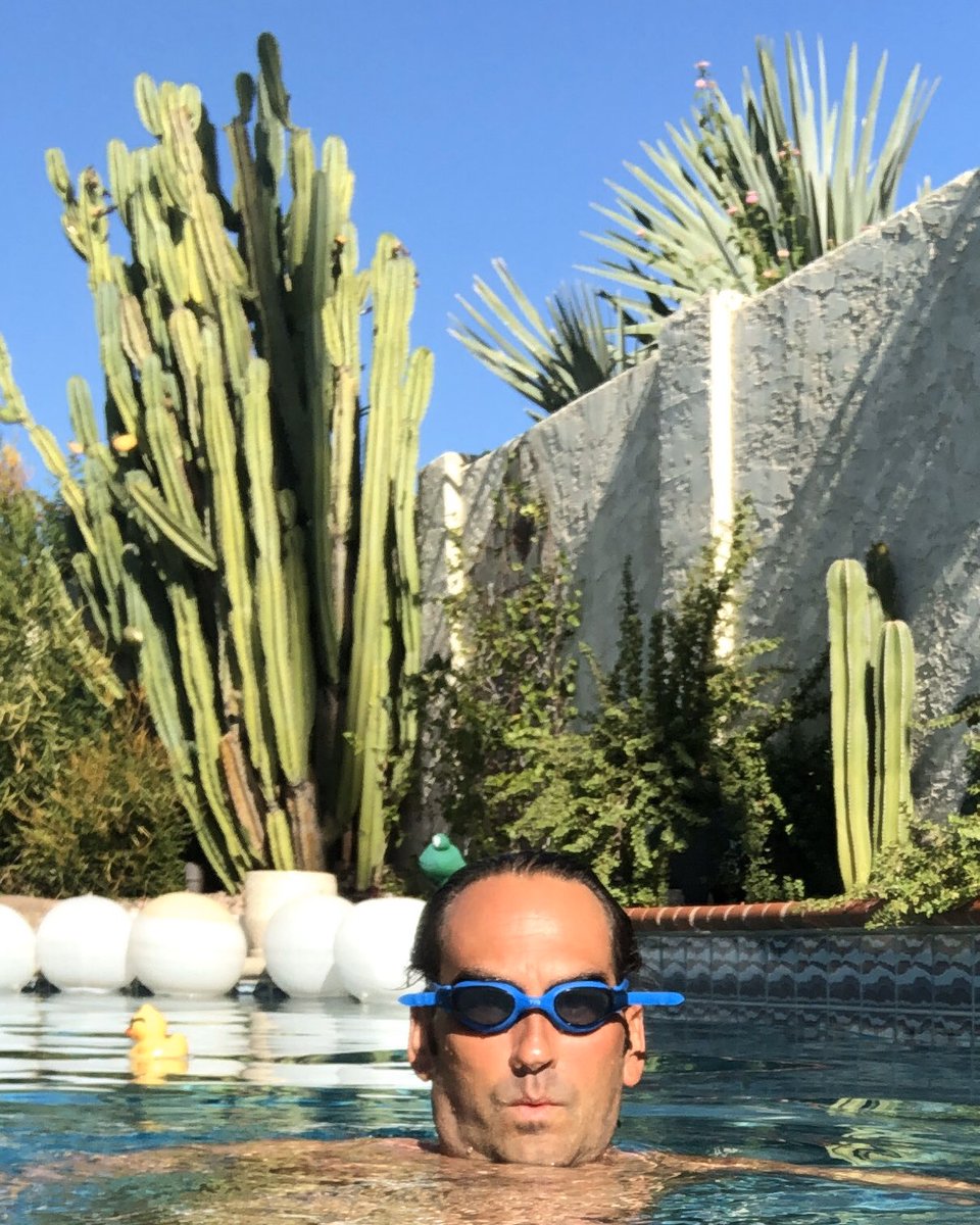 Walter_Kelley's tweet photo. Any exercise you can get each day helps the body, from April through October, I swim 30 laps a day! #tohealth https://t.co/NJW8ov02R5
