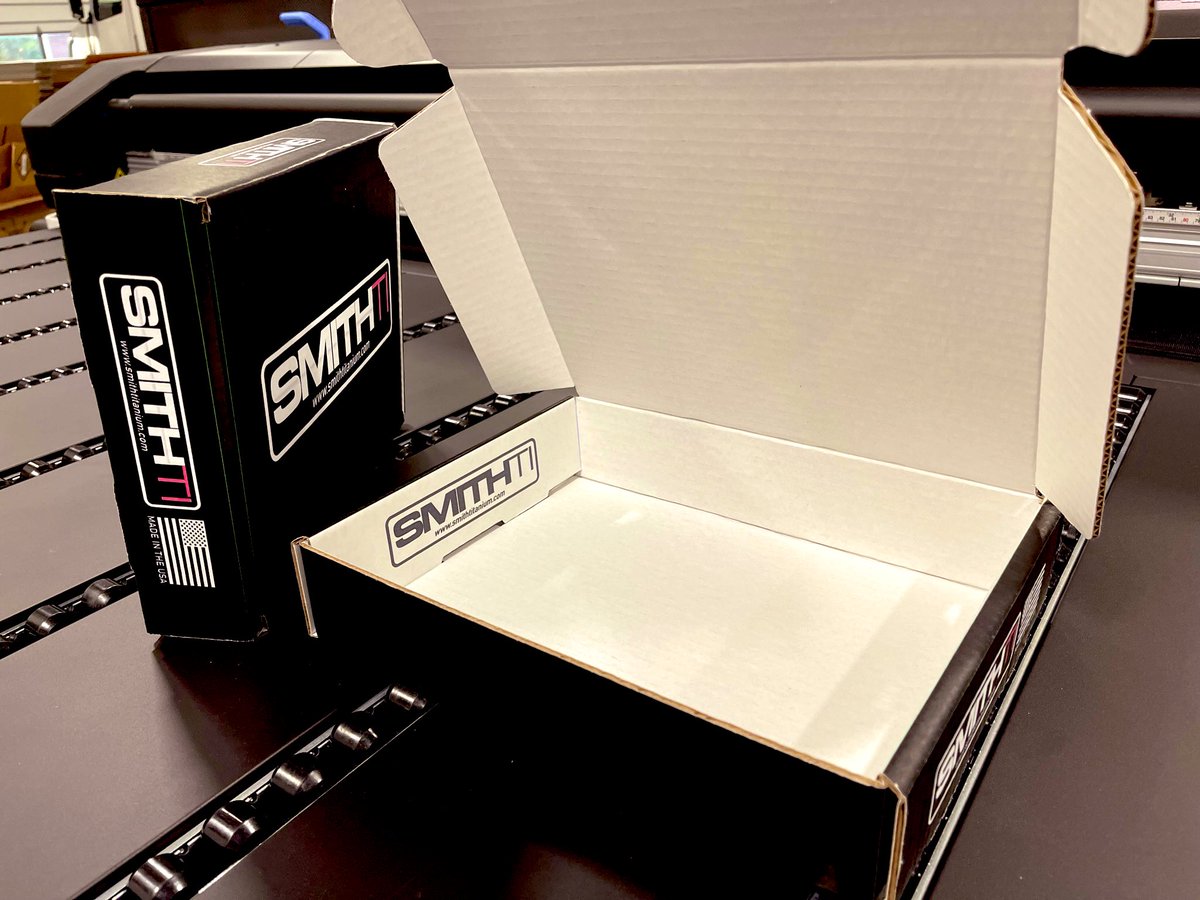 the_Rocket_11's tweet photo. We have some more @SmithTitanium boxes headed down the street. #RocketDesigns https://t.co/SYL7Uq42xx