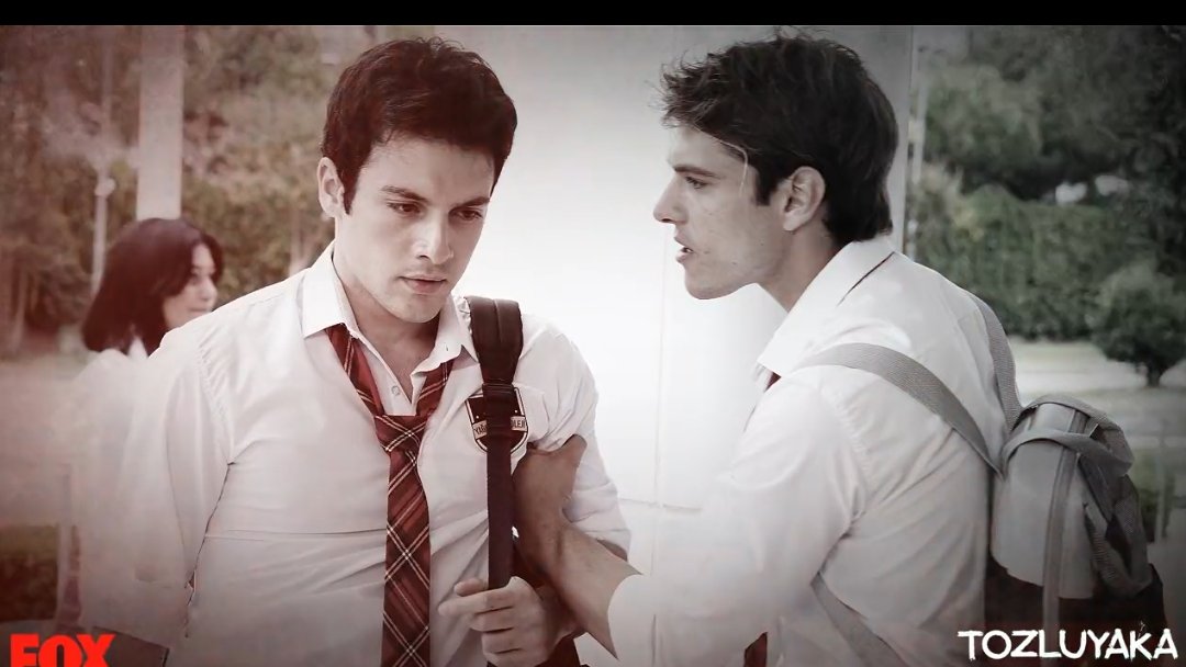 Çağrı kesin ikisinin Cemrenin ölumuyle ile ilgili  bildiği şeyleri itiraf etmek istiyecek ,o yüzden Ege de 
"Yakicaksin oğlum bizi "diyecek 
#Tozluyaka #ZeyÇağ