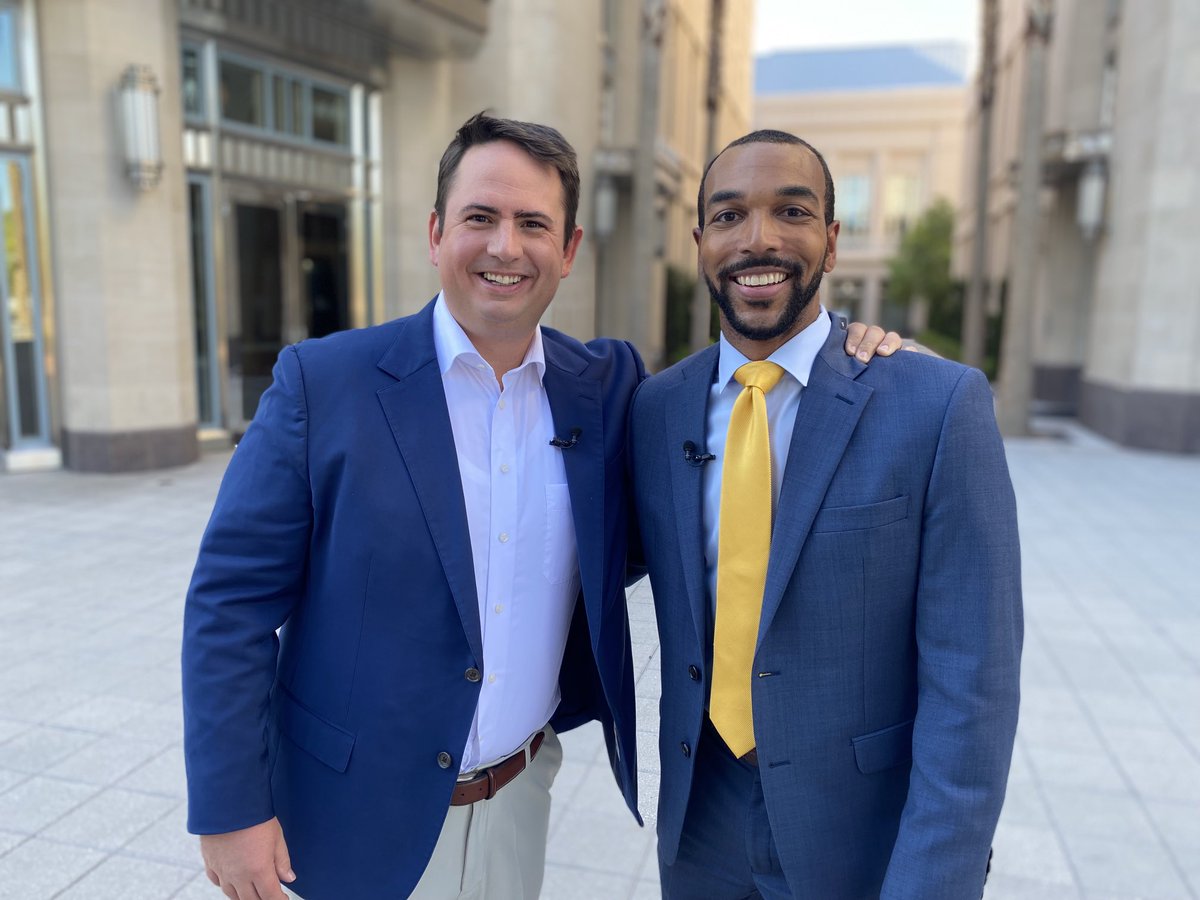 If ⁦<a href="/JoeStGeorge/">Joe St. George</a>⁩ is in town, you know we’re talking politics. We’re working on a few things ahead of the midterms that I’m looking forward to sharing soon. ⁦<a href="/KTNV/">KTNV | Channel 13 News Las Vegas</a>⁩