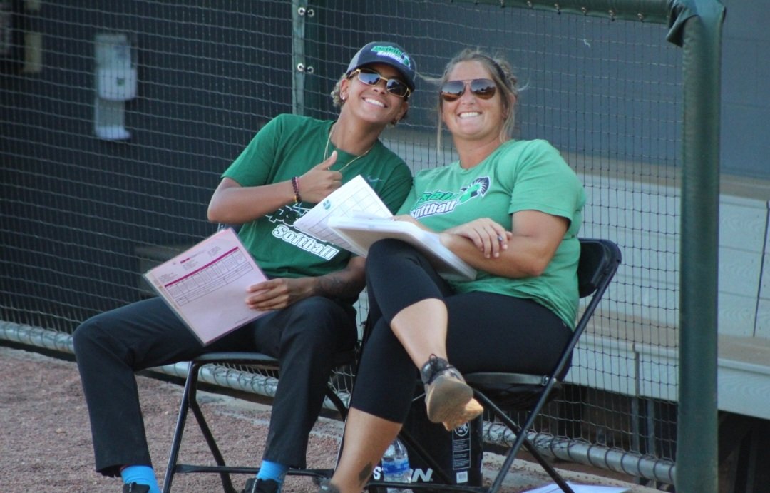 UpstateSoftball's tweet photo. Success can't happen alone and today we want to recognize those who help make Upstate softball successful! 

Happy #NationalCoachesDay to @Coach_TMeds @PACKUPSTATE and @HawkinsChawkins! Thank you for everything you do for your Spartans.

#SpartanArmy ⚔️ https://t.co/0cdpgGL44S