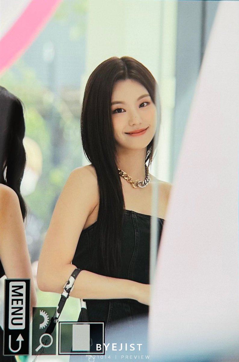 my_bYEJIst's tweet photo. [Preview] 221014 😝

 #예지  #YEJI  #ITZY  #있지 https://t.co/P9j1TczByH