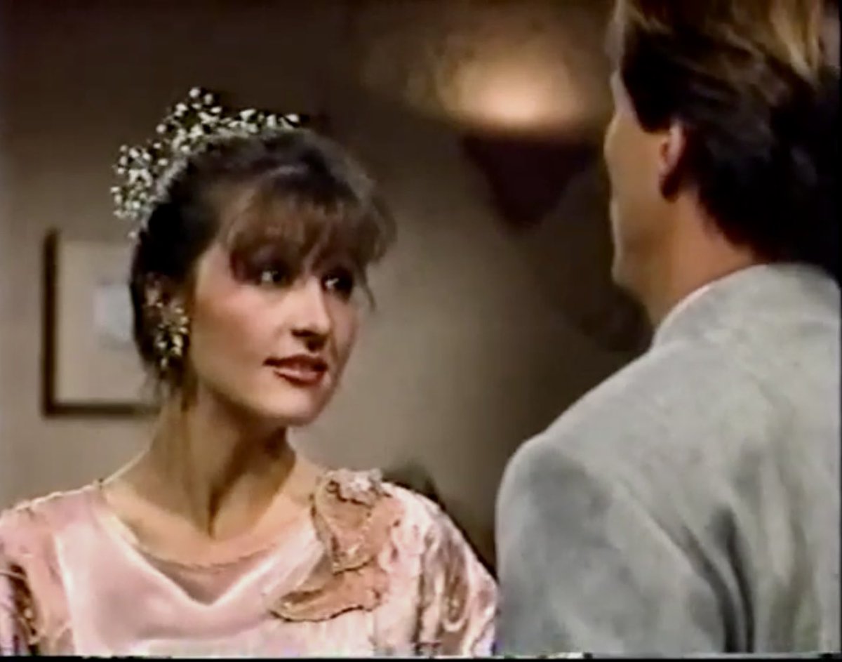 KCguy116's tweet photo. @JackieZeman @bradmaule @GeneralHospital @OfficialGHFC @debbyoconnor @Port_Charles1 And maid of honor, stepdaughter Terry. I like to think that Bobbie and Terry have stayed in touch all these years off-screen 😊 #RobynBernard https://t.co/do3Z3VQ8lA