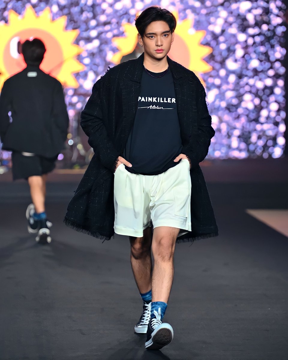 kaownah_fanclub's tweet photo. เพราะทุกที่คือ Runway เดินสับไปเลยจ้า [2022.10.08] 💚 

@kaownah9 @turbotbb
@PAINKILLER_ATLR
#PAINKILLERArtsClub
#PAINKILLERatelier 
#kaownah
#ก้าวหน้าครับผม
#ก้าวหน้าเทอร์โบ
#Shopee1010xThaiDesigner
#ShopeePremiumTH https://t.co/QVd9fmL2yG