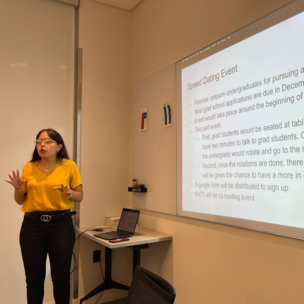 Rutgers_SACNAS's tweet photo. First chapter meeting of 2022!๐ฅณ๐
Food, music, and icebreaker to help create community- excited to see what this year has in store for us โจ
#SACNISTA #LatininSTEM
@sacnas @SergioLCrespo @alvincrespo2 @esquilin_k @TXevergreengirl https://t.co/ckIt7T4Znt
