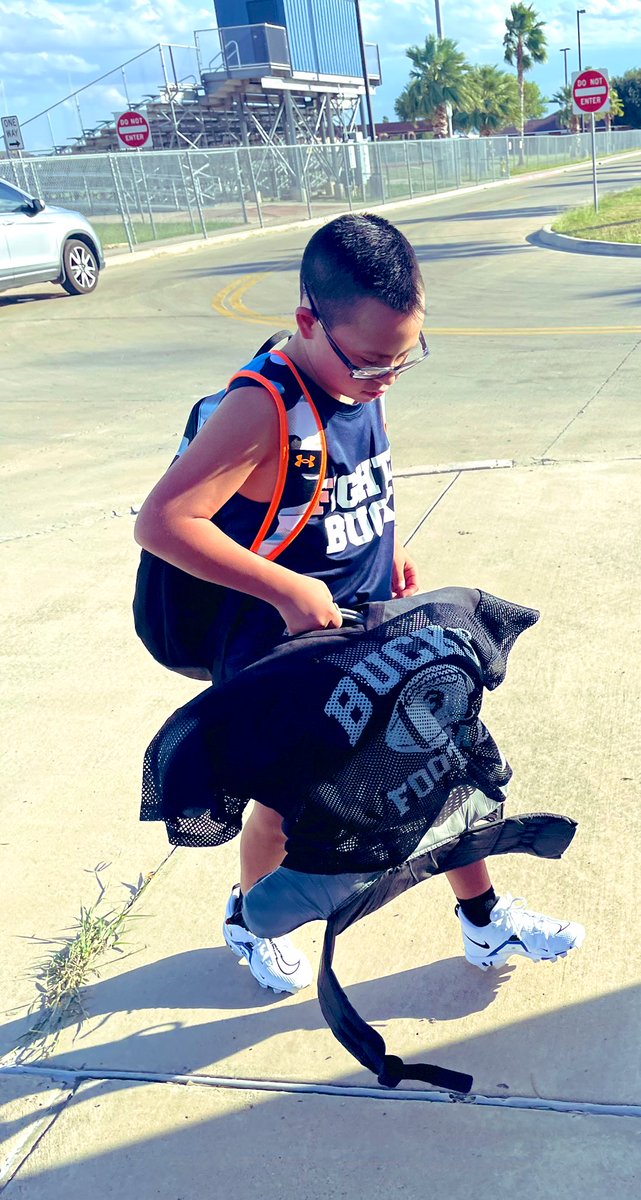 MichelleFox956's tweet photo. Twitter World…meet Sam, a former Palacios IB Scholar! Sam is a product of all the IB attributes &amp; inclusion! He will play in his first 7th grade football game next week here in PSJA! He is unstoppable. #InclusionIsKey #proudprincipal #ilovehim @RGVDSA https://t.co/G22EfAYWi1