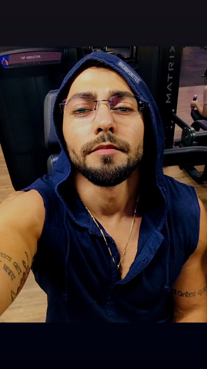 RobbPontes's tweet photo. Buenas noches a todes!!! Treino super mega concluído, foi com preguiça mesmo kkkk                         -
-
-
-
#RobbPonttes #gym #GymSelfie  #gymtime #Motivation #boys #boy #joãopessoa #pb #smartfit https://t.co/CqUQ8GXkha